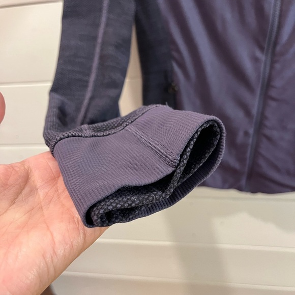 💜 LULULEMON Emerge Renewed Jacket – Size 6 - Picture 6 of 11